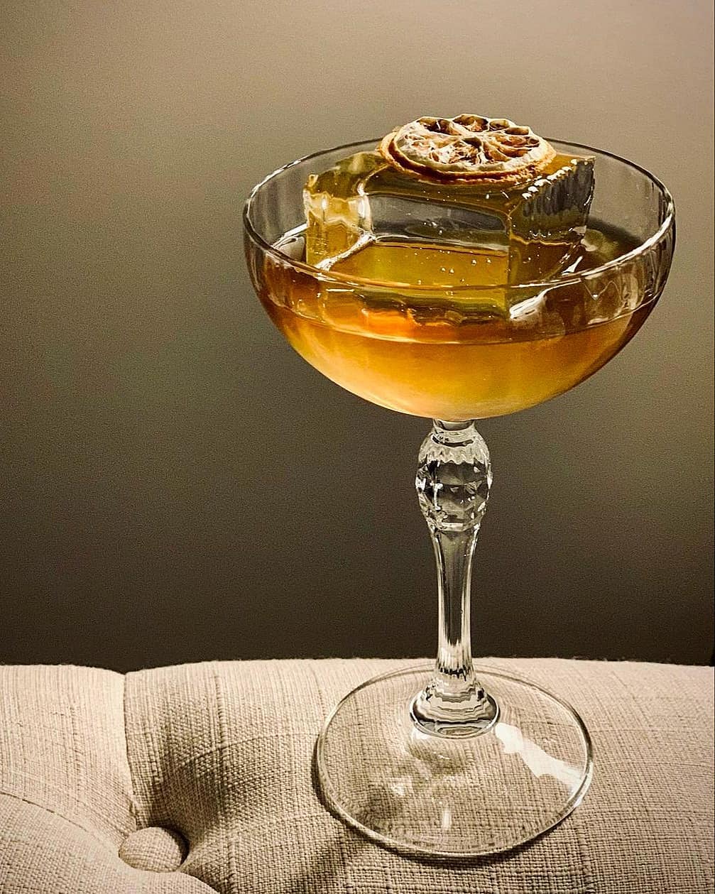 The Winter's Eve - Easy Cocktails With Whiskey Spirits
