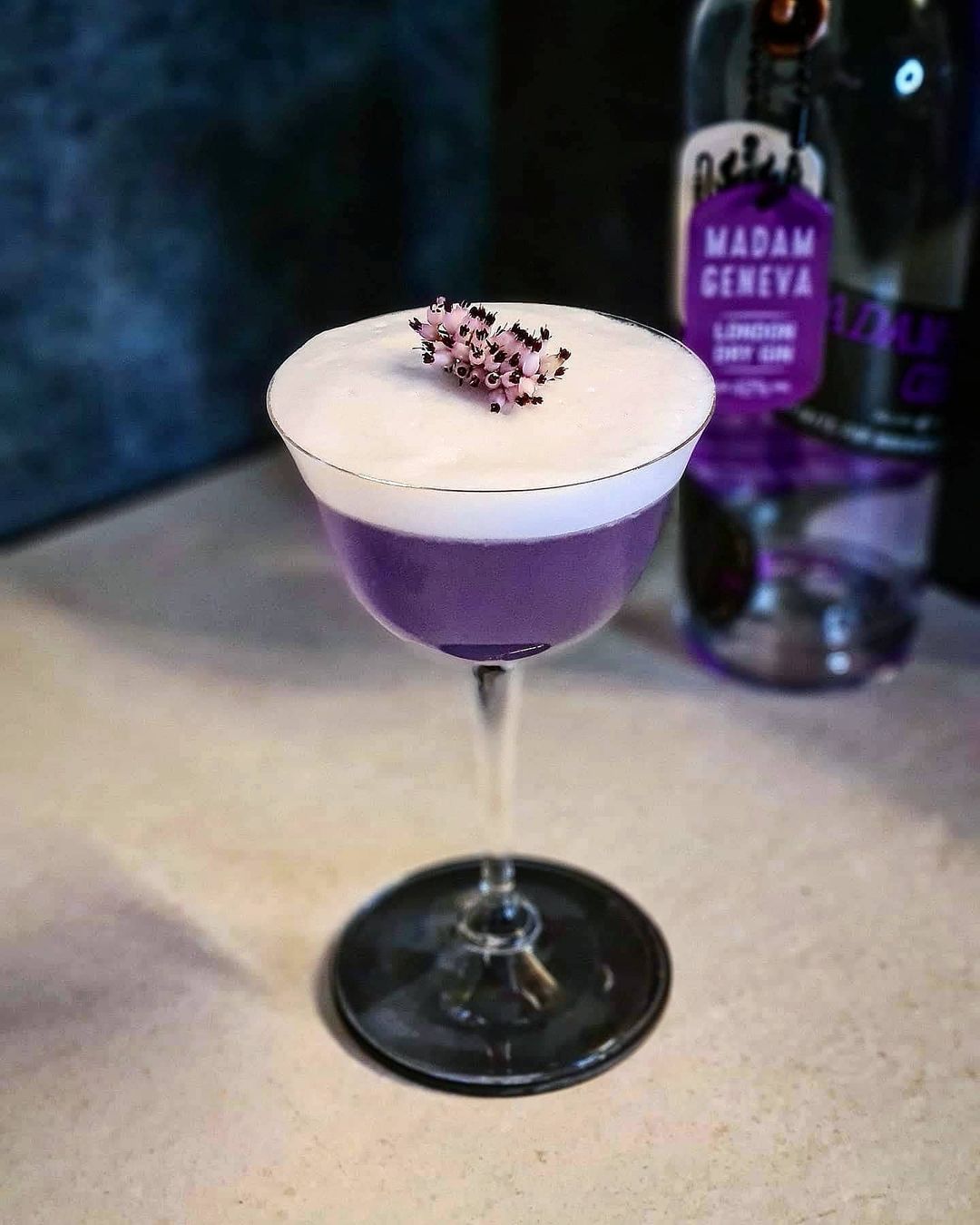 Violet Lady Of Geneva - Easy Cocktails With Gin Spirits